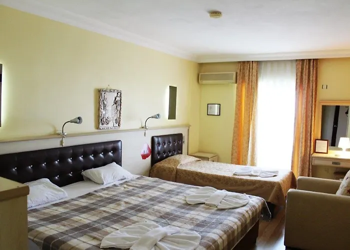 מלון Panormos 3*